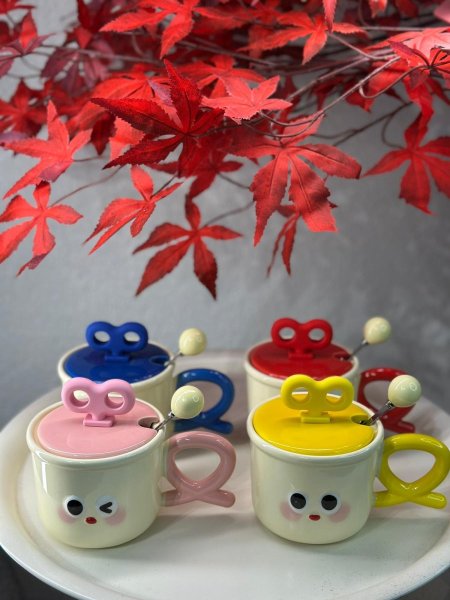 ماج ببيونه غمزه